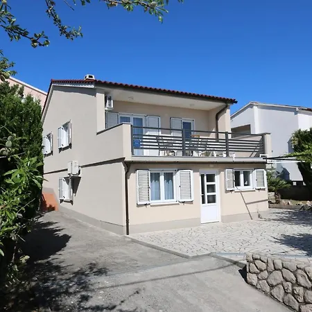 Apartment Skvicalo *