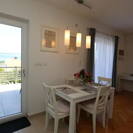 Apartament Skvicalo *